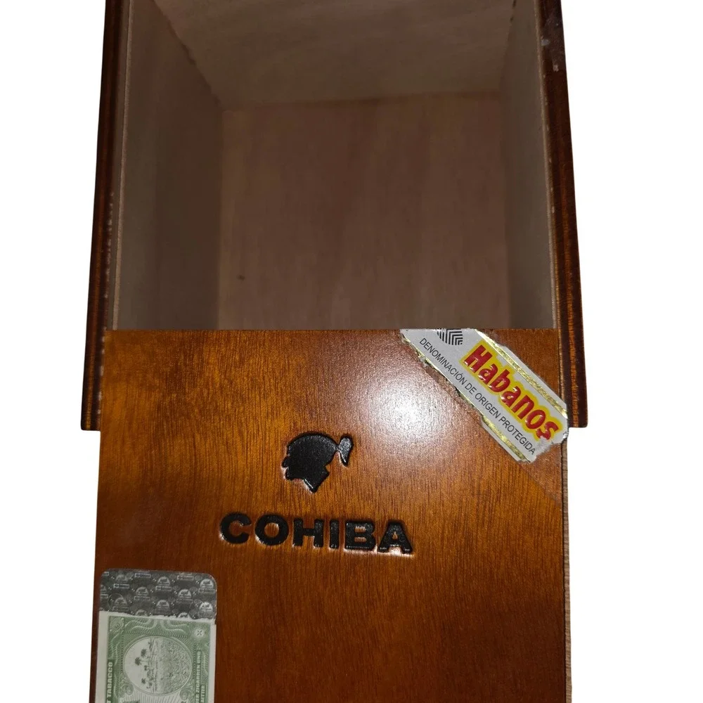 Collection of 6 Wooden Cigar Boxes Cohiba, Romeo y Julieta,Perdomo Primo del Rey